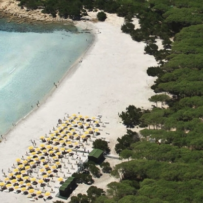 Giardini di Cala Ginepro, in bassa stagione  fioriscono offerte a cui non si può dire no