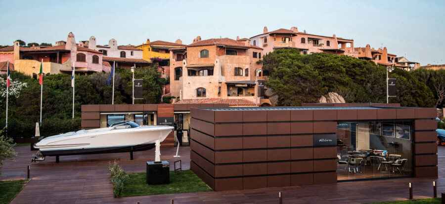 Arredi e accessori Riva, una boutique  a tempo li fa approdare in Costa Smeralda