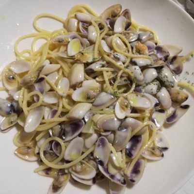 Osteria da Nicola, telline e moeche  sono una "fetta" di storia di Chioggia