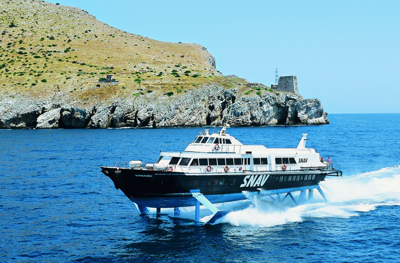 Napoli - Isole Eolie, lo smartphone dà  l'accesso diretto sui traghetti veloci Snav
