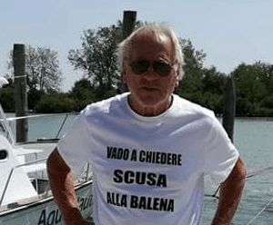 Si rovescia la barca dello skipper di 77 anni   salpato per chiedere scusa alle balene