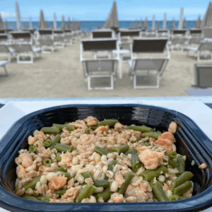 Pranzo in spiaggia ai tempi del Covid-19?  Così la sicurezza è sempre servita…