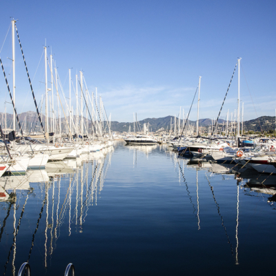 Marina d'Arechi, un doppio filtraggio  pulisce dalla plastica l'acqua del porto