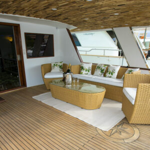 Un pied-à-terre al mare? Molto meglio un pied dans l’eau, su tutti i mari che si vuole