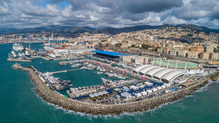 Naviga on line la prevendita di biglietti per  salire a bordo del 62° Salone nautico di Genova