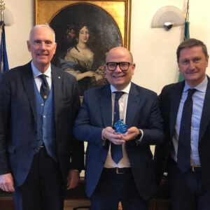 I porti divorano energia e con le bollette  alle stelle è buio pesto sul futuro dei terminal