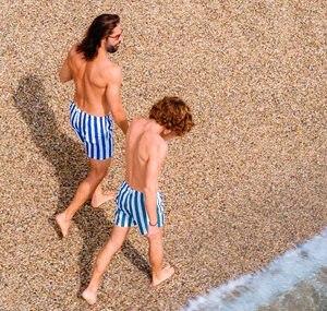 Gassa d’amante, i costumi  e gli accessori  che puliscono il mare dalla plastica