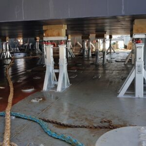 Tacco regolabile, l’invenzione che “alza”  la qualità di ogni lavoro nei cantieri nautici