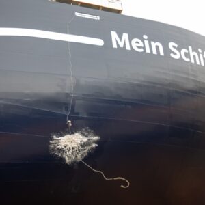 La mia nave offre un mare di relax.  E’ scritto perfino sulla fiancata…