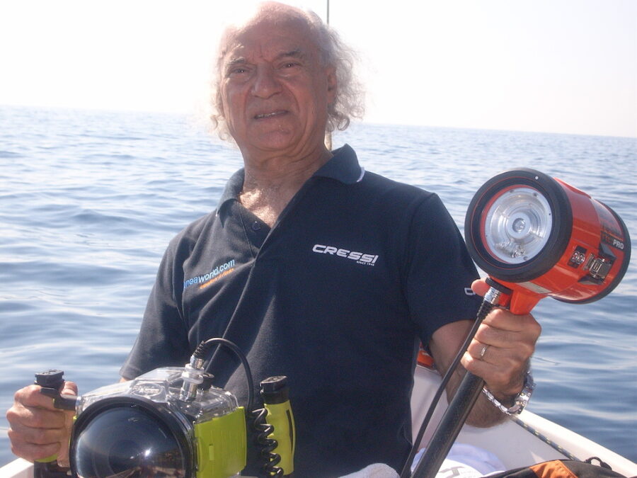 Gianni Risso, il giornalista fotografo  nelle cui vene scorre acqua di mare