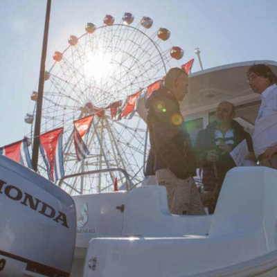 Sottocosta a Pescara si naviga in un mare  di barche, progetti, moda e spettacoli