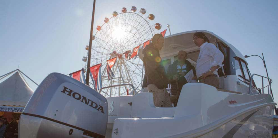 Sottocosta a Pescara si naviga in un mare  di barche, progetti, moda e spettacoli