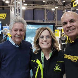 Personaggi famosi ospiti negli stand ai Saloni  nautici? E’ aperta la “caccia” alle foto da postare