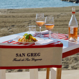 San Greg, il rosato si abbina a meraviglia  anche alla moda e agli arredi da mare