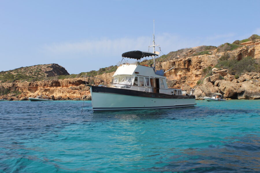 Gite in barca alle Baleari, se al timone c'è  un orafo skipper sono autentici "gioielli"