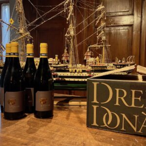 Messaggi dentro una bottiglia? Questi  raccontano un mare di vini d'autore